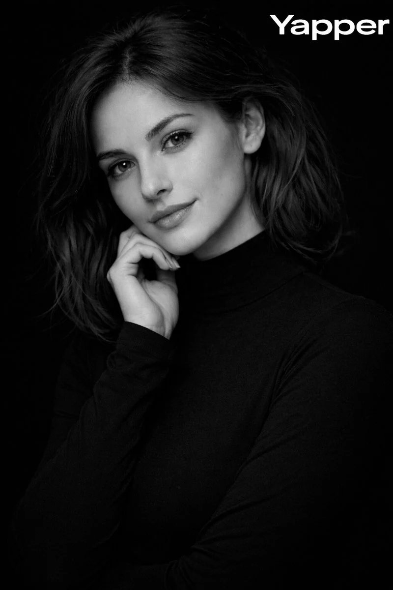 prompt seen Premium AI Prompt: Prompt High-contrast Monochromatic Studio Portrait ai photo 2