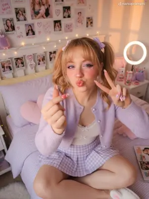 prompt seen Y2K Bedroom High-Angle Selfie gemini ai photo